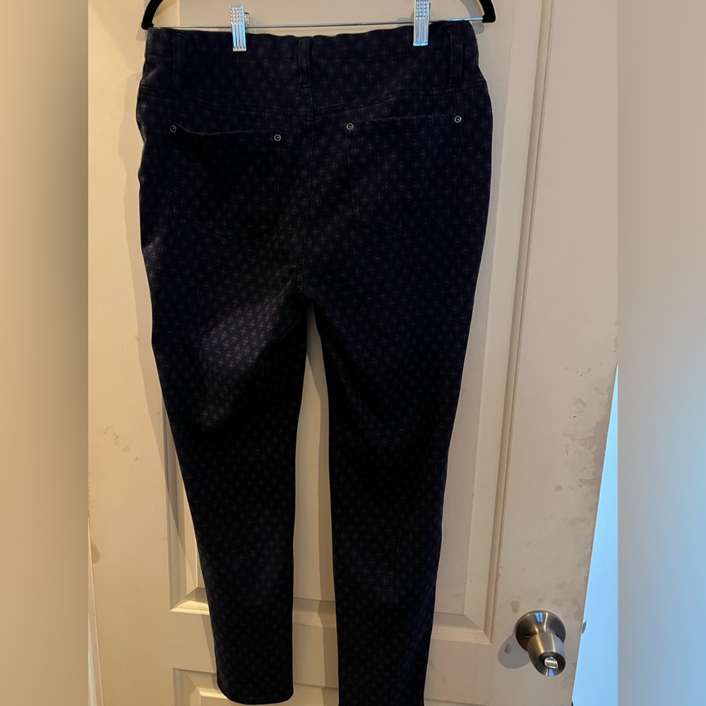 Blue with reddish triangles size 16 elastic waist made by Faded Glory
